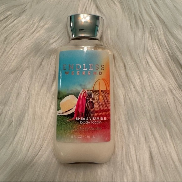 New Bath & Body Works Endless Weekend 8oz Body Lotion - Picture 1 of 6